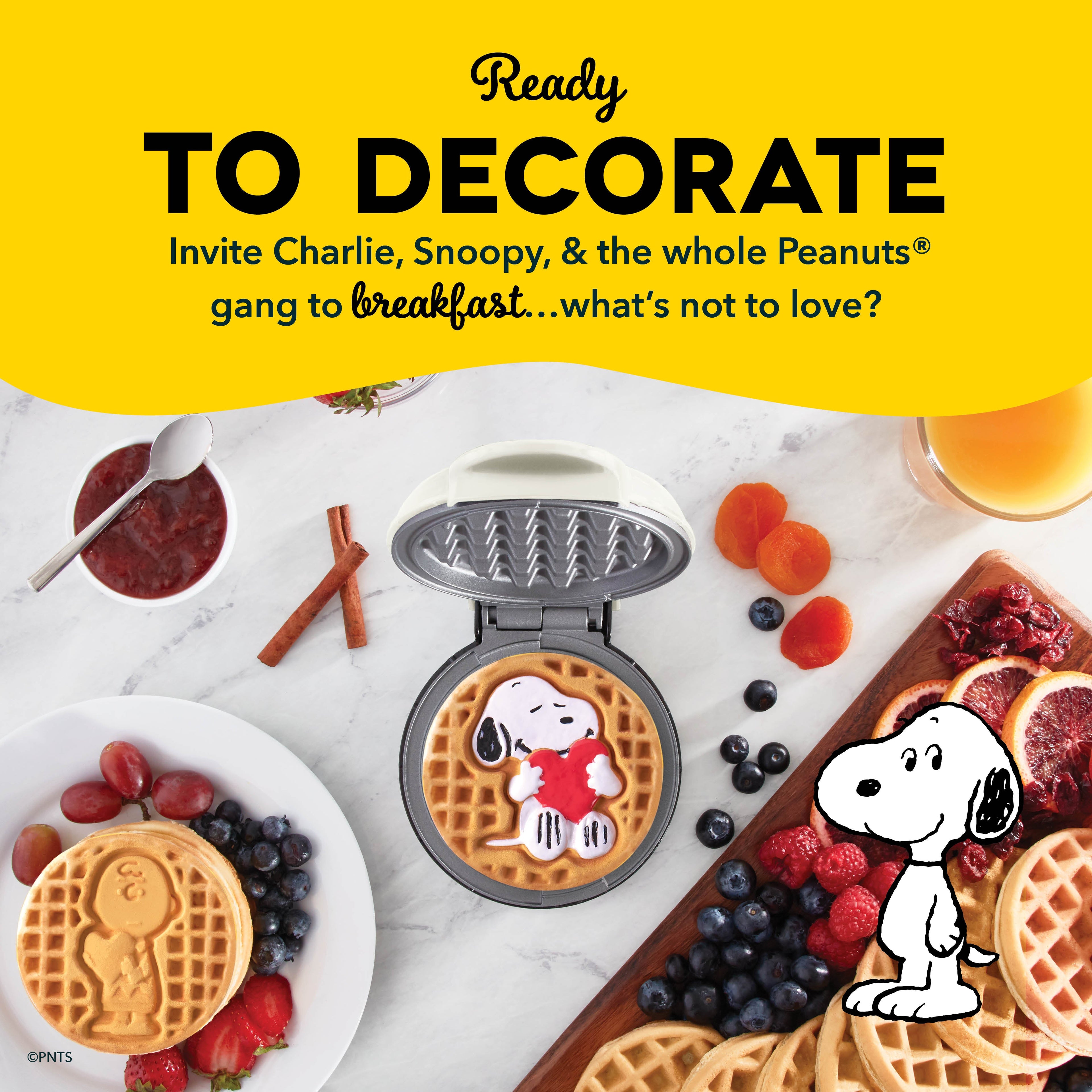 Peanuts® MultiMaker® Removable Plate Sets